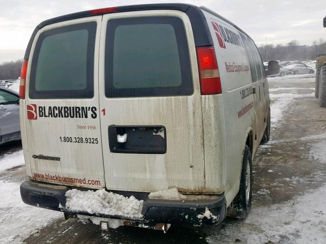 1GCUGADX6A1162706 - 2010 CHEVROLET EXPRESS G1 WHITE photo 4