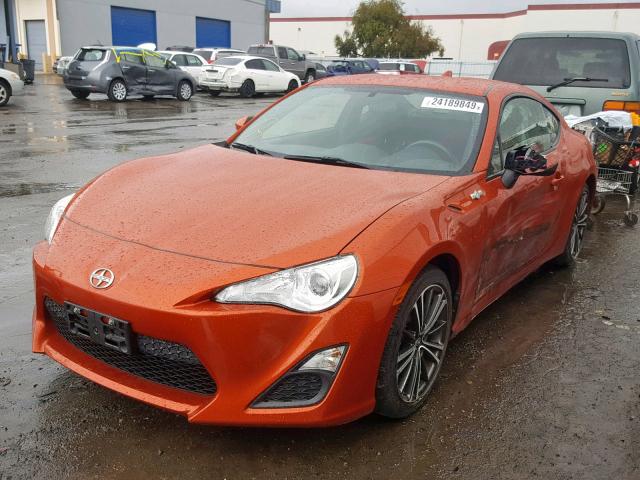 JF1ZNAA17F8709840 - 2015 TOYOTA SCION FR-S ORANGE photo 2