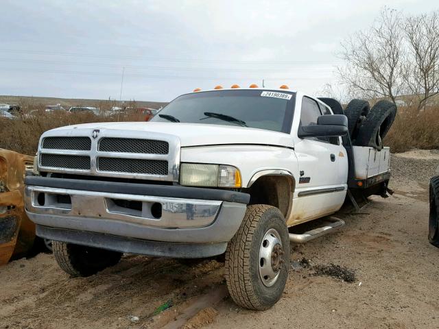 1B7MF337X1J607478 - 2001 DODGE RAM 3500 WHITE photo 2