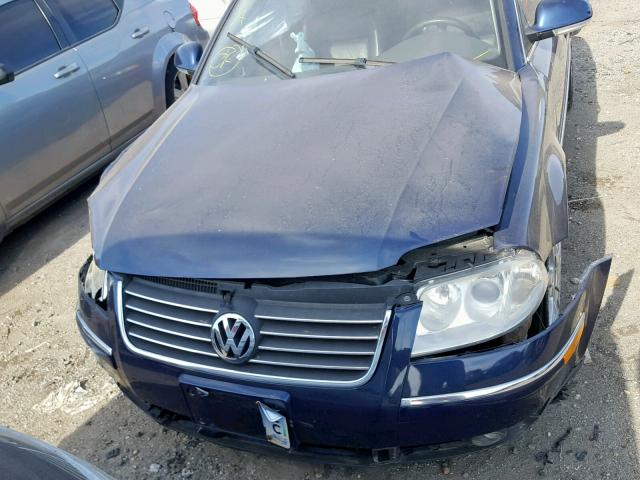 WVWRU63B75P059816 - 2005 VOLKSWAGEN PASSAT GLX 蓝色 照片 7