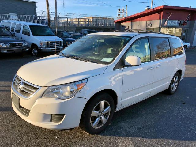 2V8HW34189R517513 - 2009 VOLKSWAGEN ROUTAN SE WHITE photo 2