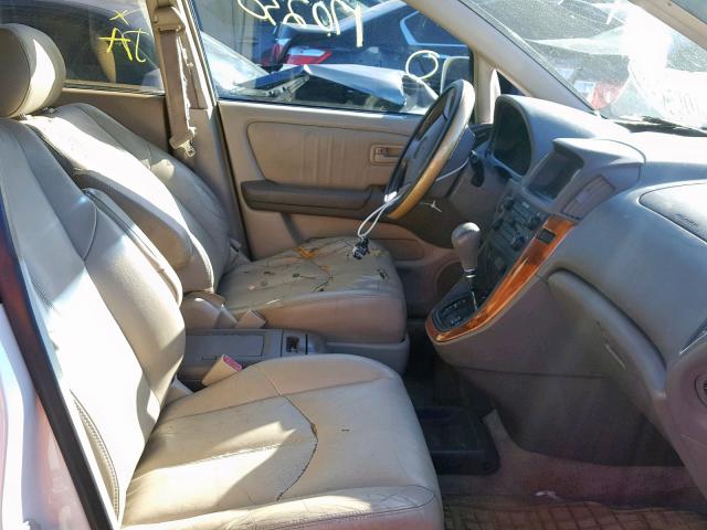 JT6HF10UXY0124211 - 2000 LEXUS RX 300 WHITE photo 5