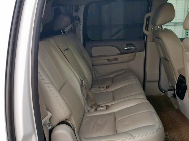 1GNUCJE0XAR240104 - 2010 CHEVROLET SUBURBAN C WHITE photo 6