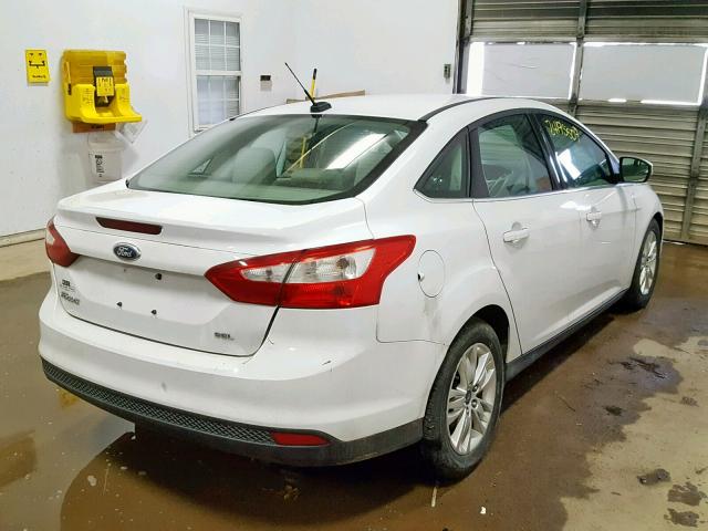 1FAHP3H2XCL134853 - 2012 FORD FOCUS SEL WHITE photo 4