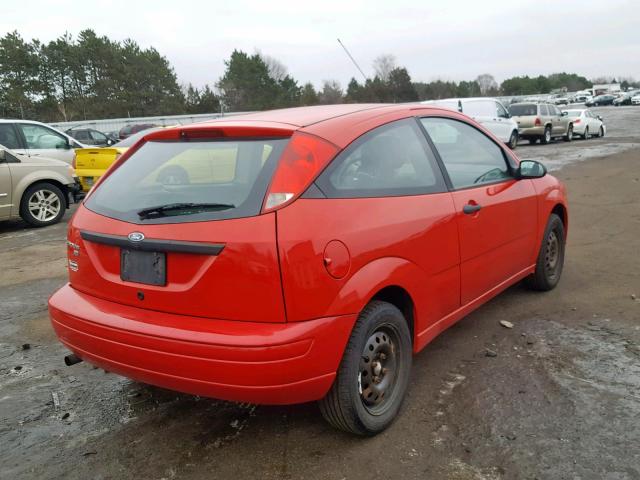 1FAHP31N97W186144 - 2007 FORD FOCUS ZX3 RED photo 4