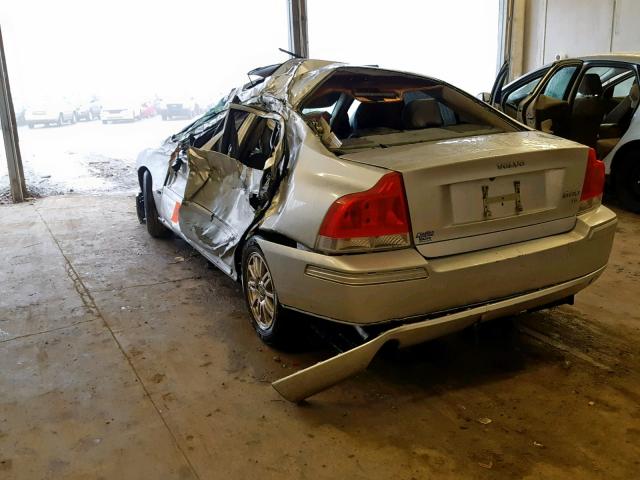 YV1RS612452462751 - 2005 VOLVO S60 SILVER photo 3