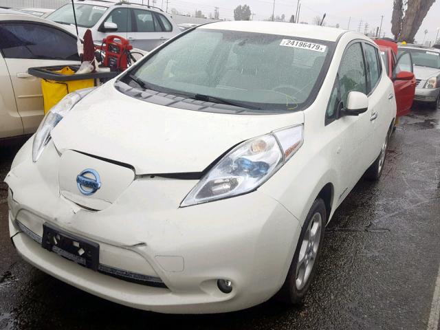 JN1AZ0CPXCT023181 - 2012 NISSAN LEAF SV WHITE photo 2