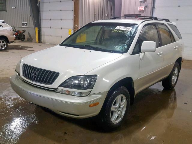 JT6HF10U2Y0143108 - 2000 LEXUS RX 300 WHITE photo 2