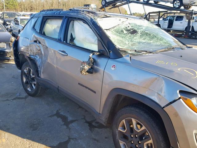 3C4NJDDB7JT180183 - 2018 JEEP COMPASS TR SILVER photo 9