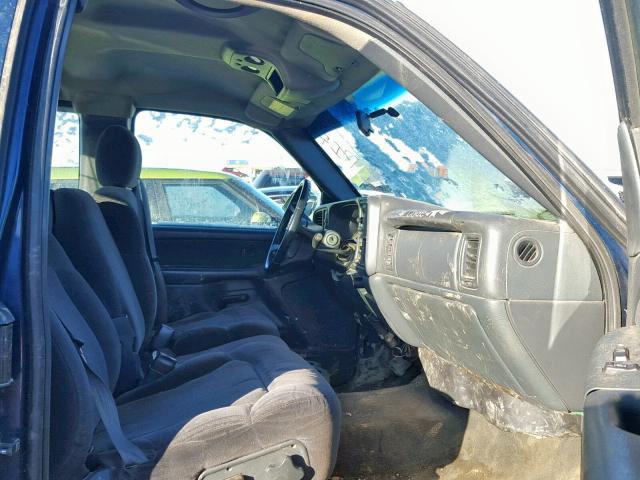 1GCHK29UX1Z259669 - 2001 CHEVROLET SILVERADO BLUE photo 5