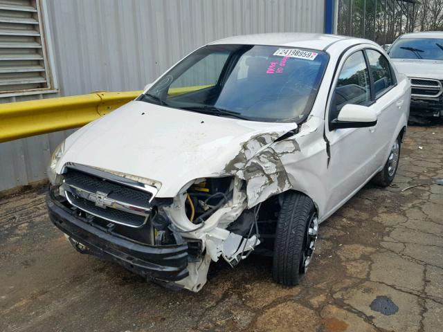 KL1TD5DE6AB048992 - 2010 CHEVROLET AVEO LS WHITE photo 2