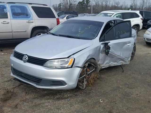 3VW2K7AJ7EM311123 - 2014 VOLKSWAGEN JETTA BASE SILVER photo 2
