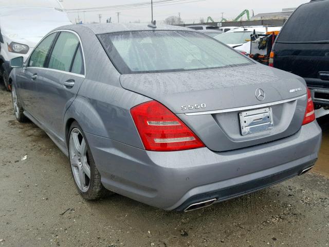 WDDNG7DB3DA519166 - 2013 MERCEDES-BENZ S 550 GRAY photo 3