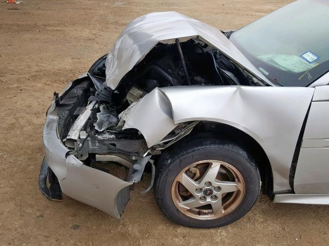 2G2WP522941102879 - 2004 PONTIAC GRAND PRIX SILVER photo 9