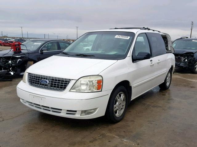 2FMZA52204BA27277 - 2004 FORD FREESTAR S WHITE photo 2