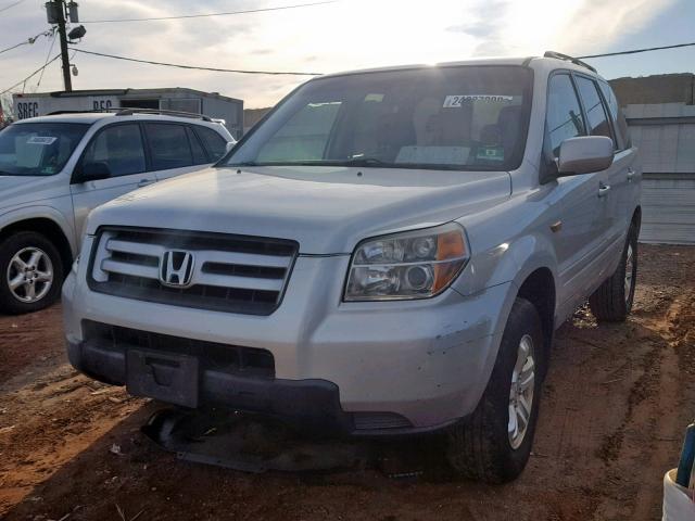 5FNYF18288B045245 - 2008 HONDA PILOT VP SILVER photo 2