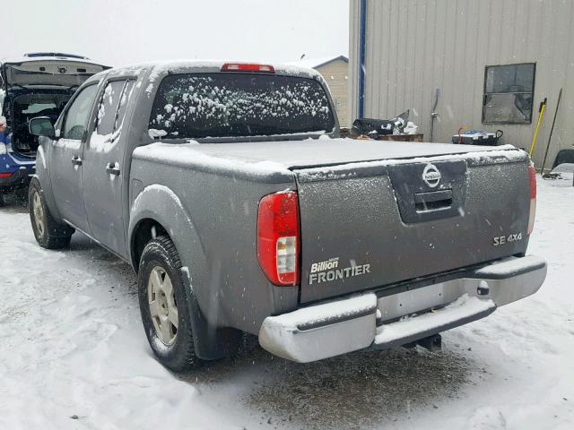 1N6AD07W88C444222 - 2008 NISSAN FRONTIER C GRAY photo 3