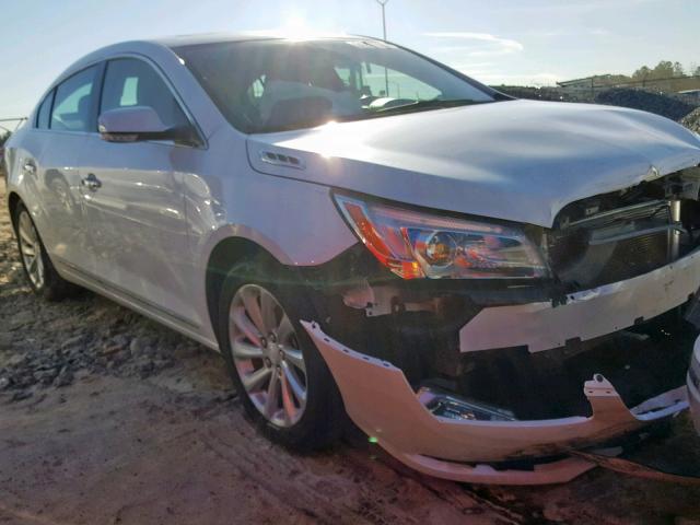 1G4GB5G39GF268778 - 2016 BUICK LACROSSE WHITE photo 1