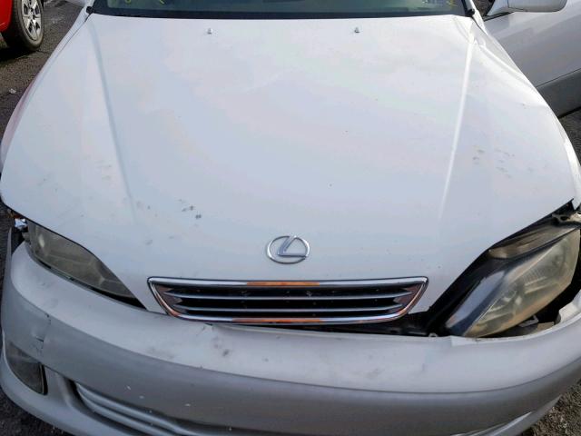 JT8BF28G310300720 - 2001 LEXUS ES 300 WHITE photo 7