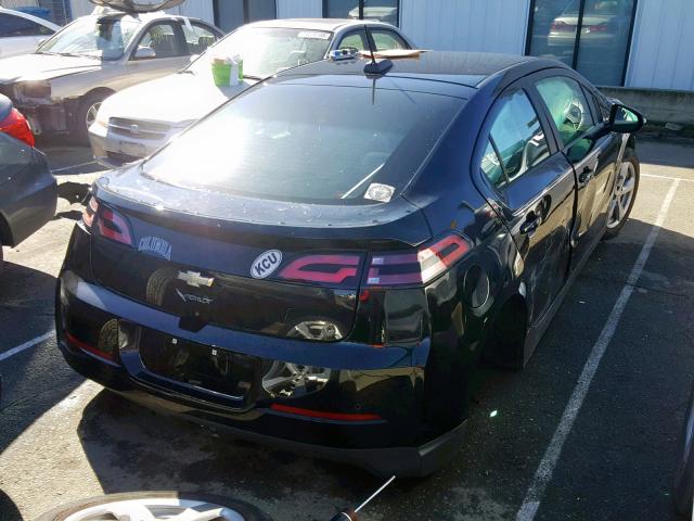 1G1RD6E48FU110234 - 2015 CHEVROLET VOLT BLACK photo 4