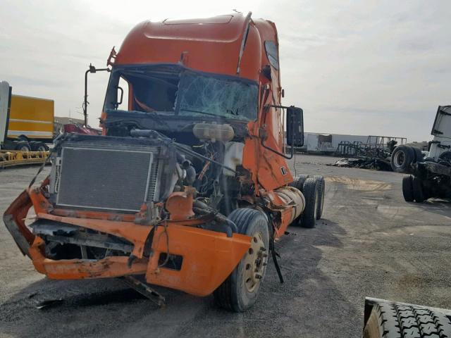 1FUJBBCG33LG26076 - 2003 FREIGHTLINER CONVENTION ORANGE photo 2