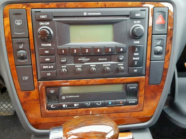 WVWTU63B45P021482 - 2005 VOLKSWAGEN PASSAT GLX 黑色 照片 9