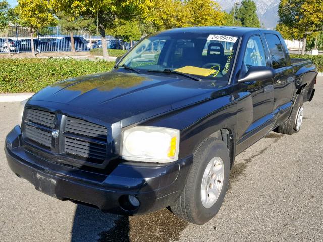 1D7HE48N96S646636 - 2006 DODGE DAKOTA QUA BLACK photo 2