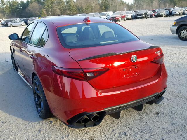 ZARFAEAV0H7535367 - 2017 ALFA ROMEO GIULIA QUA RED photo 3