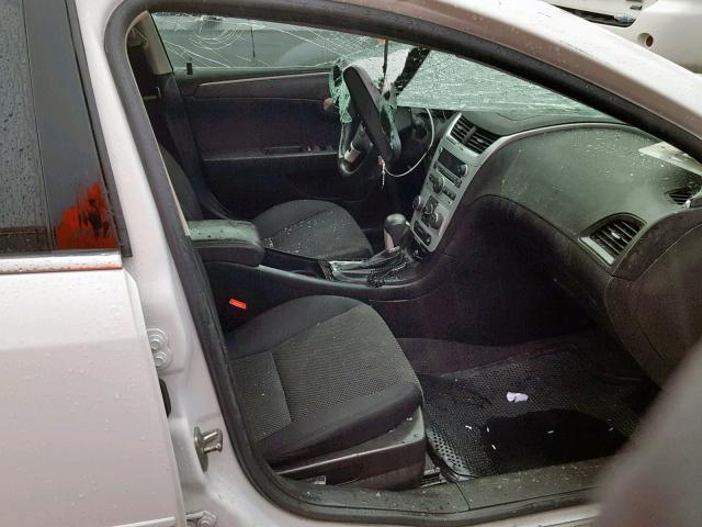 1G1ZC5E09CF368885 - 2012 CHEVROLET MALIBU 1LT WHITE photo 5