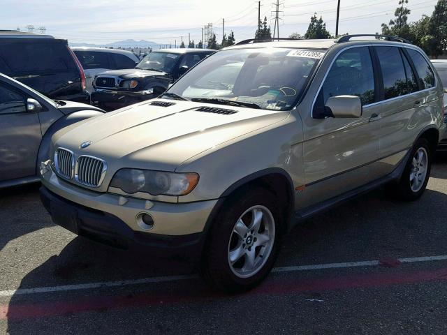 WBAFB3345YLH00756 - 2000 BMW X5 4.4I GOLD photo 2