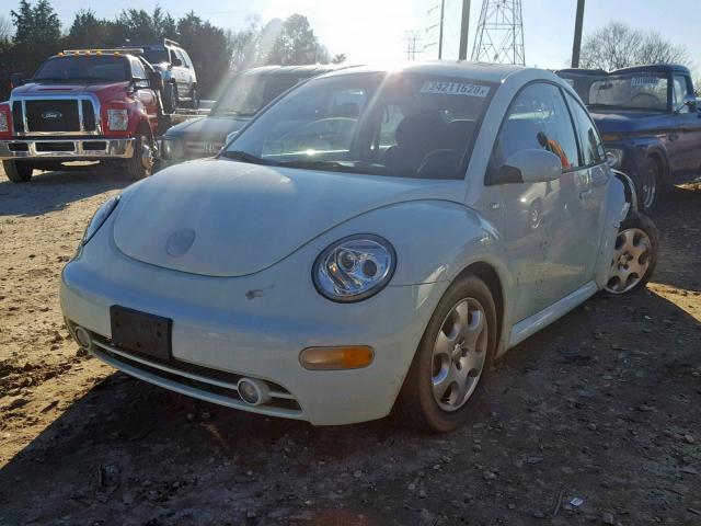 3VWCB21C92M458273 - 2002 VOLKSWAGEN NEW BEETLE WHITE photo 2