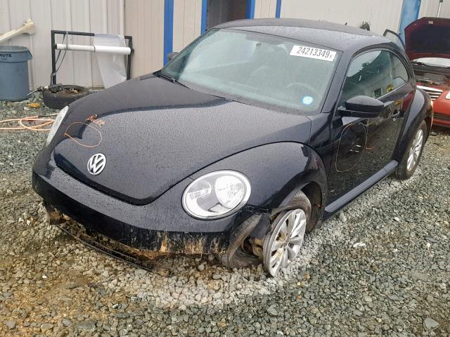 3VWF17AT1FM624935 - 2015 VOLKSWAGEN BEETLE 1.8 BLACK photo 2