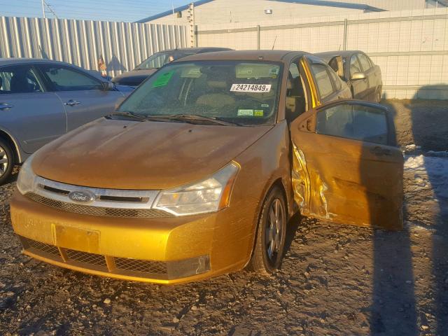 1FAHP34N49W123645 - 2009 FORD FOCUS S GOLD photo 2