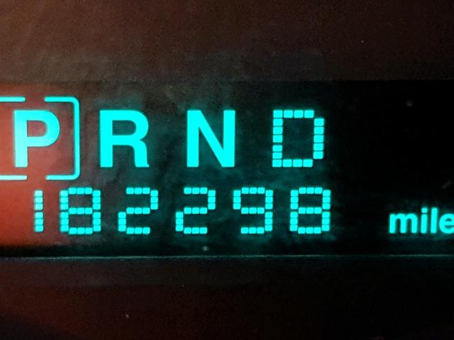 1J8HH48N26C153773 - 2006 JEEP COMMANDER BEIGE photo 8