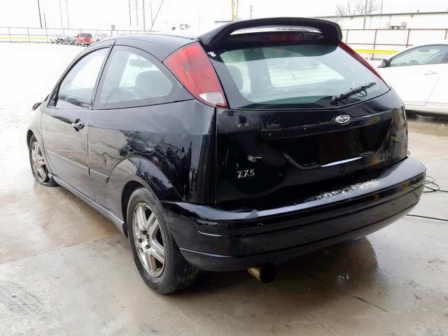 3FAFP3138YR110361 - 2000 FORD FOCUS ZX3 BLACK photo 3