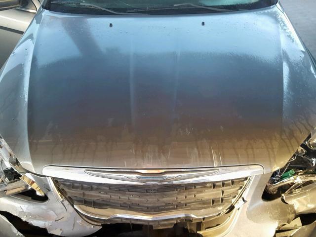 1C3CCBAB8DN686155 - 2013 CHRYSLER 200 LX ნაცრისფერი ფოტო 7