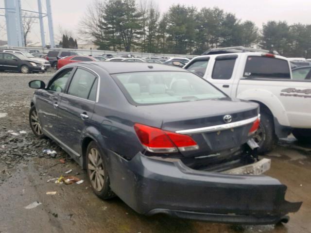 4T1BK3DB0BU403676 - 2011 TOYOTA AVALON BAS GRAY photo 3