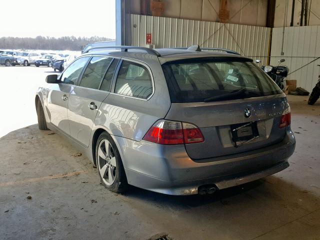 WBANN73577CN04803 - 2007 BMW 530 XIT SILVER photo 3