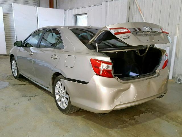 4T4BF1FK5DR322073 - 2013 TOYOTA CAMRY L GOLD photo 3