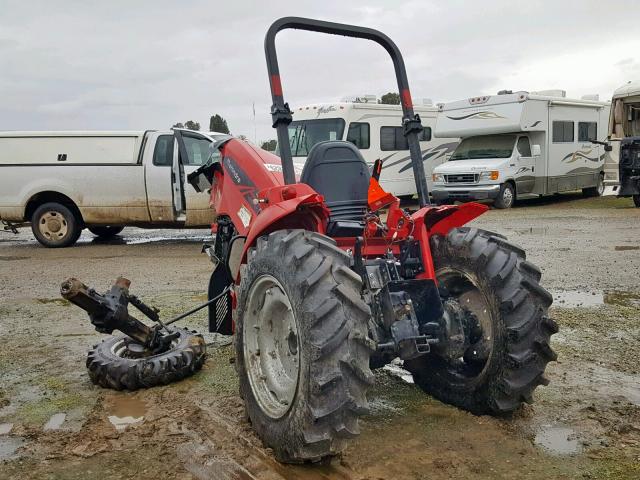 33G1510121996 - 2017 MAHINDRA AND MAHINDRA TRACTOR RED photo 3