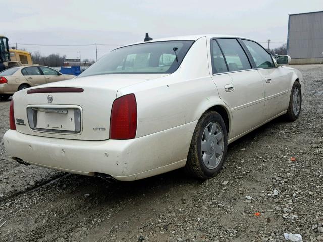 1G6KF57972U203202 - 2002 CADILLAC DEVILLE DT WHITE photo 4