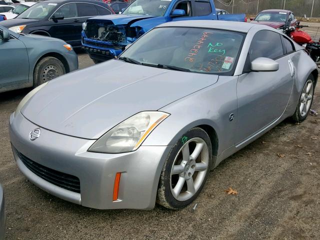 JN1AZ34D85M604200 - 2005 NISSAN 350Z COUPE SILVER photo 2