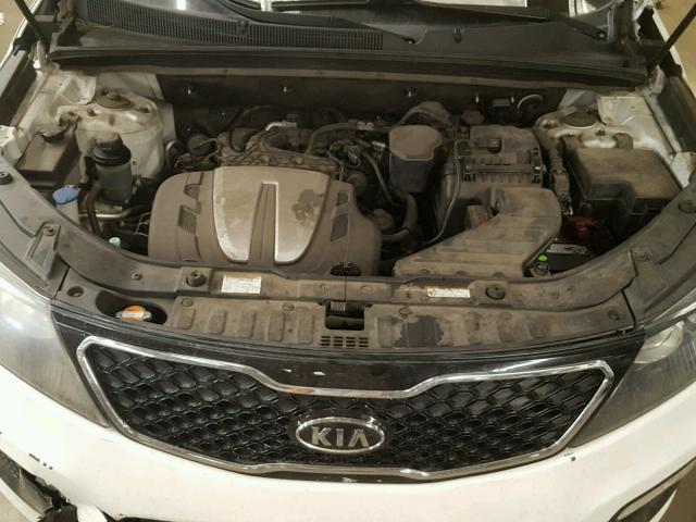 5XYKWDA24BG122629 - 2011 KIA SORENTO SX WHITE photo 7