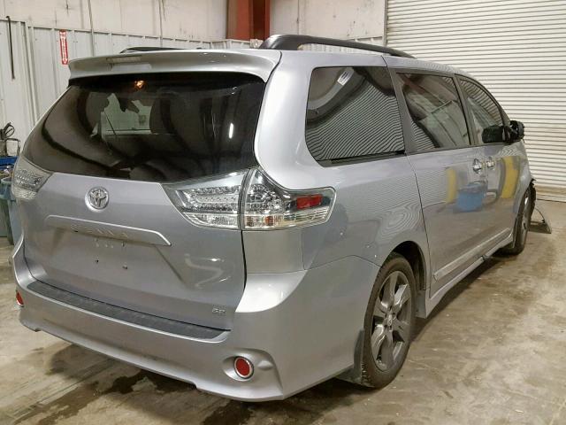 5TDXZ3DC3HS790218 - 2017 TOYOTA SIENNA SE SILVER photo 4