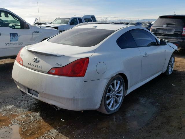 JN1CV6EL0DM980139 - 2013 INFINITI G37 WHITE photo 4