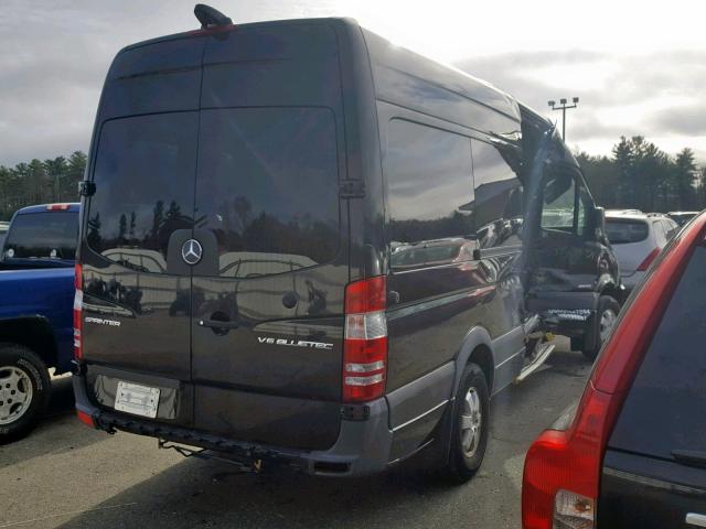 WDZPE8CC1FP101424 - 2015 MERCEDES-BENZ SPRINTER 2 BLACK photo 4