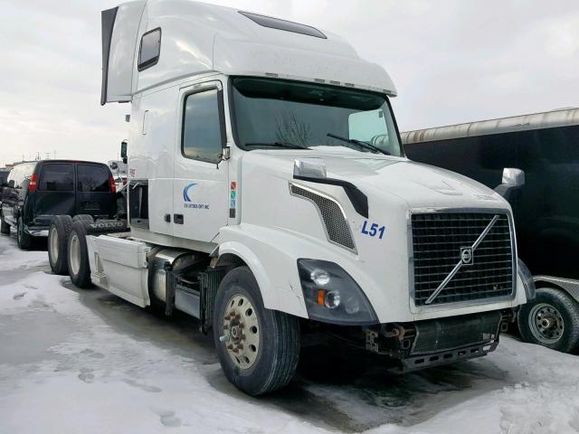 4V4NC9EH1GN928126 - 2016 VOLVO VN VNL WHITE photo 1