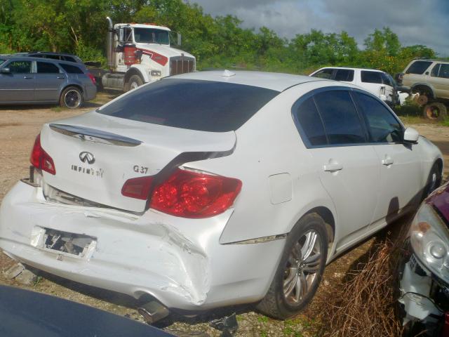 JN1CV6AP9BM506485 - 2011 INFINITI G37 BASE WHITE photo 4