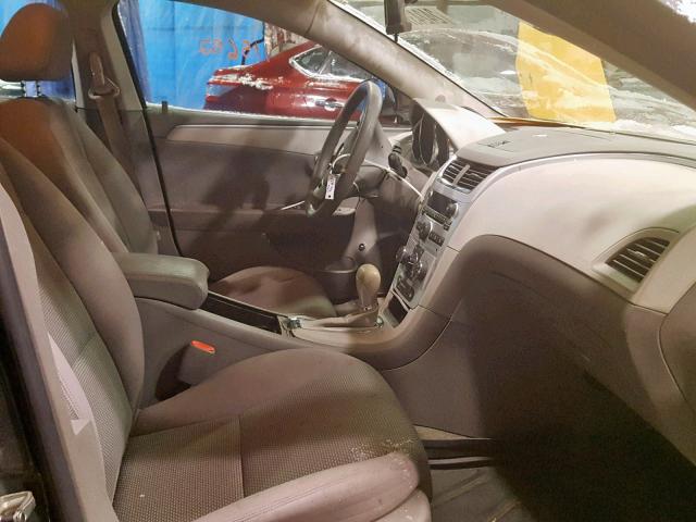 1G1ZH57B09F233058 - 2009 CHEVROLET MALIBU 1LT GRAY photo 5