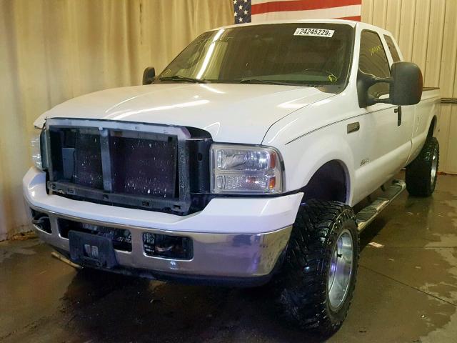 1FTWX31P55EA52852 - 2005 FORD F350 SRW S SILVER photo 2